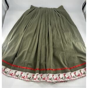 Vintage Alpen Skirt With Gergeous Embroidery Trim